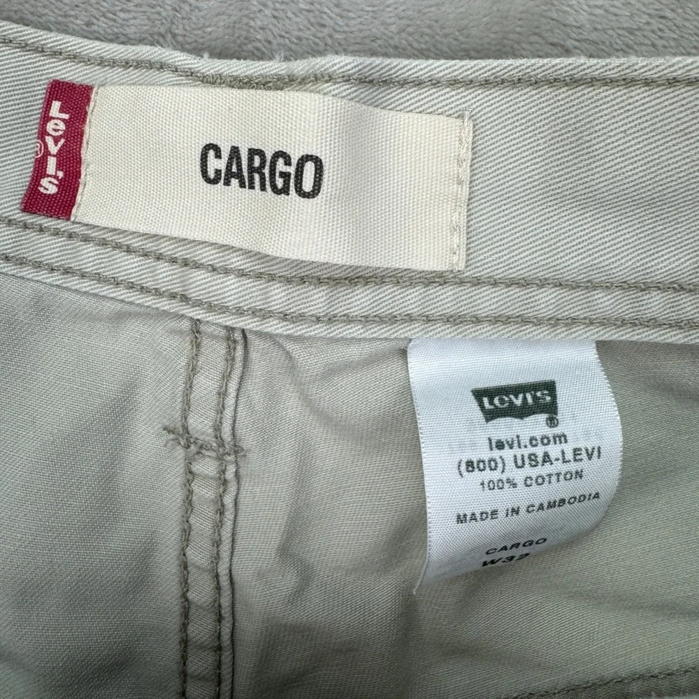 Levi's Cargo Shorts Mens 32 Beige Loose Baggy Y2K‎ 2000s Skate Workwear